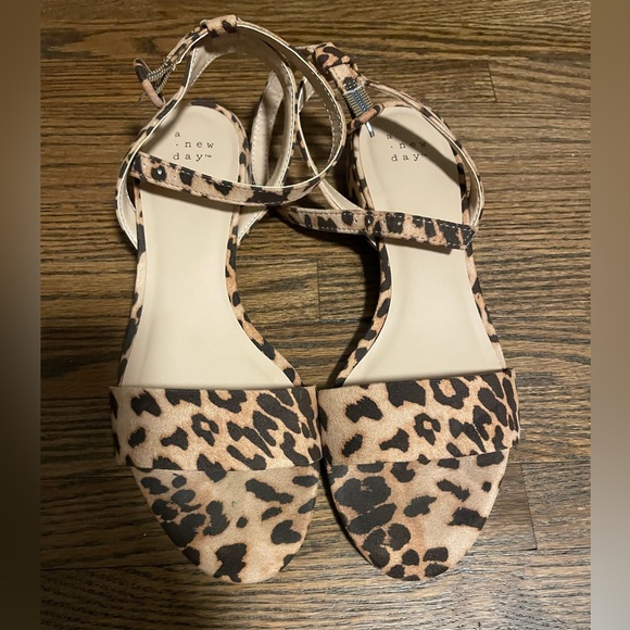 a new day Shoes - A New Day leopard print Heels